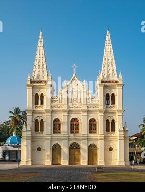 Basilique-cathédrale de Santa Cruz, fort Kochi, Cochin, Kerala, Inde Banque D'Images