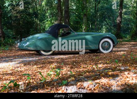 Early (1948) conduite à gauche Jaguar XK120 classique voiture de sport britannique Banque D'Images