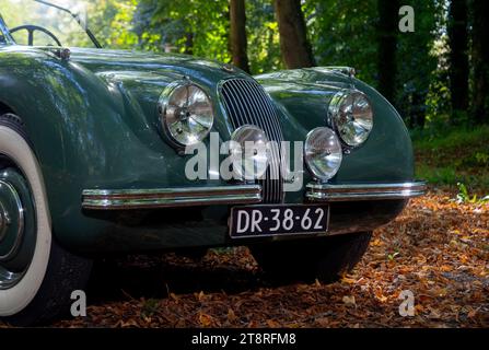 Early (1948) conduite à gauche Jaguar XK120 classique voiture de sport britannique Banque D'Images