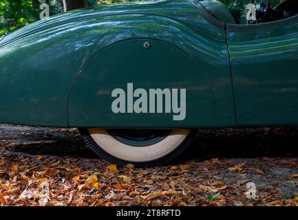 Early (1948) conduite à gauche Jaguar XK120 classique voiture de sport britannique Banque D'Images