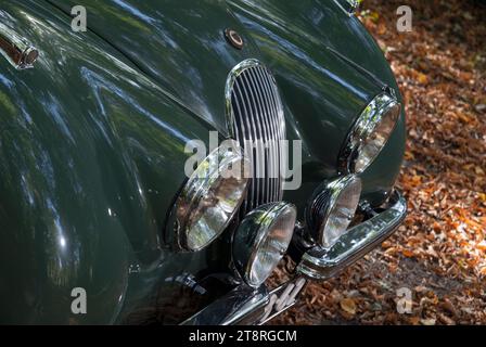 Early (1948) conduite à gauche Jaguar XK120 classique voiture de sport britannique Banque D'Images