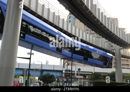 Chiba Monorail, le plus long système de monorail suspendu avec une longueur de piste de 15,2 km, Chiba, Japon Banque D'Images
