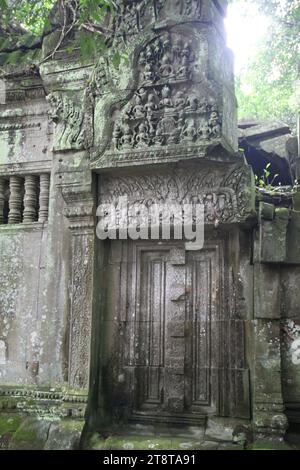 Beng Mealea, ancien temple khmer, région d'Angkor, Cambodge. Règne de Suryavarman II, milieu du 12e siècle de notre ère Banque D'Images