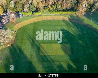 Le spectaculaire terrain de cricket du château d'Arundel dans le parc Arundel West Sussex Banque D'Images