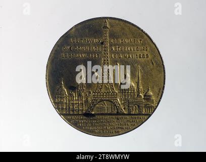 Souvenir d'une ascension au sommet de la Tour Eiffel, 1889, Trotin, Charles, graveur en médailles, Array, Numismatique, Médaille, diamètre : 4,2 cm, poids (dimension du type) : 41,75 g. Banque D'Images