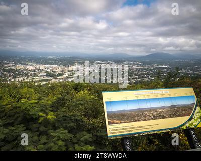 Roanoke Perspectives au Mill Mountain Wildflower Garden, Roanoke Banque D'Images