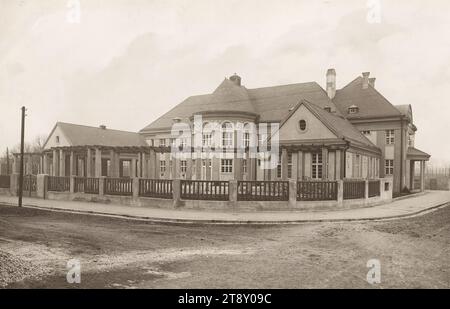 10e, Waldmüllerpark 1 - jardin d'enfants municipal, Carl (Karl) Zapletal (1876-1941), photographe, Date autour de 1926, papier argenté gélatine, hauteur×largeur 38, 6×60 cm, Inscription, Sport=photographe, Karl Zapletal, Vienne, VIII, Josefstädterstr. 73, téléphone 26-1-71, Vienne Rouge, 10e arrondissement : Favoriten, école maternelle, jardins publics, parc, Waldmüllerpark, la collection Vienne Banque D'Images