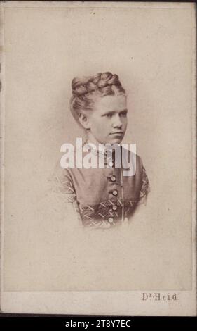 Mathilde Kless, Hermann Heid (1834-1891), photographe, 1851-1900, support de carton, papier albumen, hauteur×largeur 10, 2×6, 4 cm, portrait, femme, la collection Vienne Banque D'Images