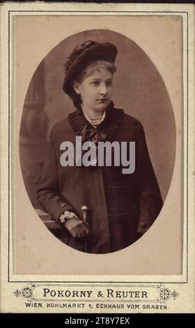 Fanny Huber, Pokorny & Reuter, studio photo, date vers 1880, support carton, papier albumen, hauteur×largeur 10, 8×6, 8 cm, portrait, femme, la collection Vienne Banque D'Images