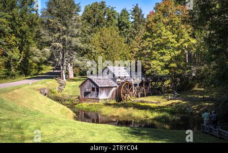 Vue de Mabry Mill, Blue Ridge Parkway, Virginie, États-Unis Banque D'Images