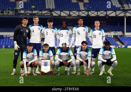 Équipe de départ de l'Angleterre lors du match de qualification du groupe F du Championnat Euro U21 de l'UEFA à Goodison Park, Liverpool. Date de la photo : mardi 21 novembre 2023. Banque D'Images