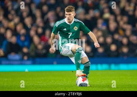 Liverpool le mardi 21 novembre 2023. Charlie Allen #7 de l'Irlande du Nord lors du match du Groupe F du Championnat d'Europe des moins de 21 ans de l'UEFA entre l'Angleterre et l'Irlande du Nord au Goodison Park, Liverpool, le mardi 21 novembre 2023. (Photo : Mike Morese | MI News) crédit : MI News & Sport / Alamy Live News Banque D'Images