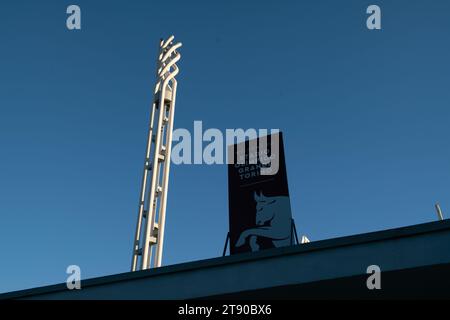 Symbole du club de football de Turin, en arrière-plan le stade appelé il Comunale. Grand Turin. Turin, Italie 11 novembre 2023 Banque D'Images
