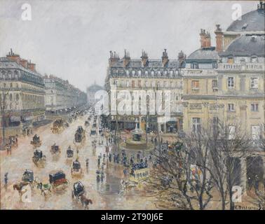 Place du Théâtre Français, Paris : pluie, 1898, Camille Pissarro, Français, 1830 à 1903, 29 x 36 po (73,66 x 91,44 cm) (toile)47 x 38 x 5 po (119,38 x 96,52 x 12,7 cm) (cadre extérieur), huile sur toile, France, 19e siècle, après qu'une infection chronique de l'œil a limité le temps que Camille Pissarro pouvait passer à l'extérieur, il a commencé une série de vues de Paris vues depuis les fenêtres de l'hôtel. Espérant montrer la beauté de la ville animée, il a peint cette vue sur l'avenue de l'Opéra et d'autres vues à différentes heures et saisons, et dans des conditions météorologiques variables Banque D'Images