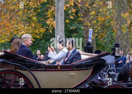 Londres, Royaume-Uni, le 21 novembre 2023, le roi et la reine ont officiellement accueilli le président sud-coréen Yoon Suk Yeol et la première dame lors de la visite d'État à Londres, Andrew Lalchan Photography/Alamy Live News Banque D'Images