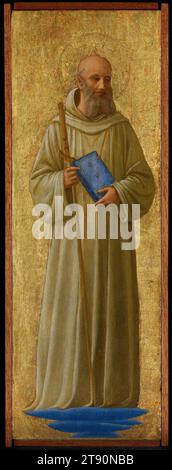 Saint Romuald, c. 1440, FRA Angelico (FRA Giovanni da Fiesole), Italien, (Florence), 1395/1400 - 1455, 15 15/16 x 5 1/4 x 5/8 po. (40,48 x 13,34 x 1,59 cm) (panneau)15 1/4 x 5 7/16 po (38,74 x 13,81 cm) (vue)19 x 9 x 1 3/8 po (48,26 x 22,86 x 3,49 cm) (cadre extérieur), Tempera sur panneau, Italie, 15e siècle, Saint Romuald, né en 950, il a fondé un ordre strict de moines qui valorisaient l'austérité et la méditation. Sa robe blanche montre que son ordre était lié aux bénédictins les plus connus, et son livre et son bâton, faits de roseaux, parlent de sa sagesse et de son engagement à vivre simplement. Banque D'Images