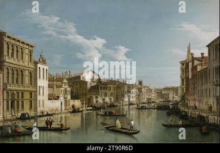 Le Grand Canal de Venise du Palazzo Flangini au Campo San Marcuola, c. 1740, Canaletto (Giovanni Antonio Canal), italien, (Venise), 1697–1768, 24 1/8 x 36 3/8 po. (61,28 x 92,39 cm) (toile)32 × 44 1/2 × 2 1/8 po (81,28 × 113,03 × 5,4 cm) (cadre extérieur), huile sur toile, Italie, 18e siècle, Venise, ville natale de Canaletto, fut sa muse de toute sa vie. Il a fait au moins trois versions de cette vue du Grand Canal. Enregistrant minutieusement chaque fenêtre, porte et cheminée le long de l'artère, Canaletto a capturé les qualités particulières de cette ville miraculeuse sur l'eau - l'architecture majestueuse Banque D'Images