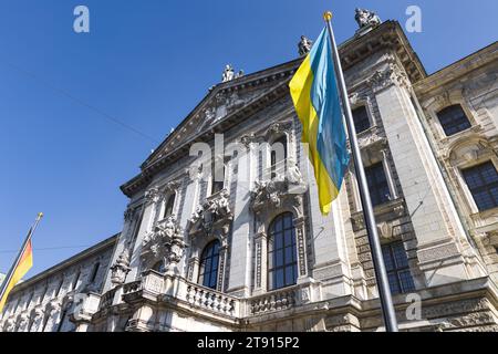 Vue du Justizpalast, au Palais de Justice anglais, à Munich, Allemagne Banque D'Images