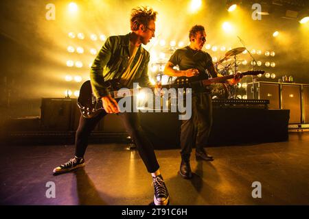 21 novembre 2023 : Nottingham, Royaume-Uni : TOM FLETCHER, DOUGIE POYNTER et HARRY JUDD du groupe pop britannique 'McFly' jouent lors de la première soirée de leurs deux concerts à guichets fermés à Nottingham Rock City lors de leur Power Play UK Tour 2023. (Image de crédit : © Myles Wright/ZUMA Press Wire) USAGE ÉDITORIAL SEULEMENT! Non destiné à UN USAGE commercial ! Banque D'Images