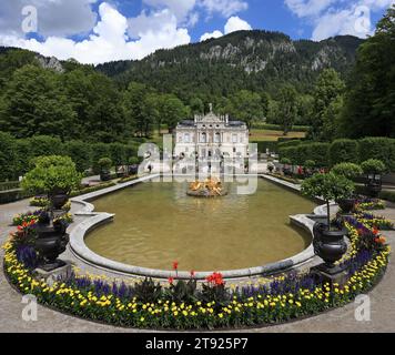 Palais Linderhof, près d'Oberammergau dans le sud-ouest de la Bavière, Allemagne Banque D'Images