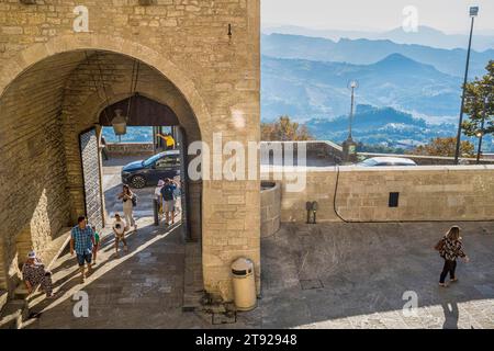 Porta San Francesco, ville de Saint-Marin, Saint-Marin Banque D'Images