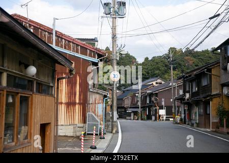 Ogi, Japon 1 octobre 2023 : vues de la ville portuaire d'Ogi dans le sud de l'île de Sado. Banque D'Images