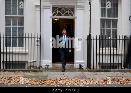 Londres, Royaume-Uni. 22 novembre 2023. Le Chancelier se prépare à assister au Parlement pour présenter sa déclaration d'automne. Crédit : Malcolm Park/Alamy Live News Banque D'Images