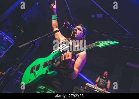 Aarhus, Danemark. 21 novembre 2023. Le groupe de Metal écossais Alestorm donne un concert au Voxhall à Aarhus. Ici le guitariste Mata Bodor est vu en direct sur scène. (Crédit photo : Gonzales photo/Alamy Live News Banque D'Images