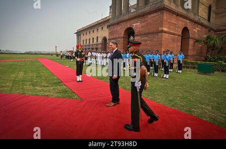 New Delhi, Inde. 20 novembre 2023. NEW DELHI, INDE - NOVEMBRE 20 : le vice-premier ministre australien et ministre de la Défense Richard Marles inspecte une garde d'honneur cérémonielle au South Block le 20 novembre 2023 à New Delhi, en Inde. (Photo Raj K Raj/Hindustan Times/Sipa USA) crédit : SIPA USA/Alamy Live News Banque D'Images