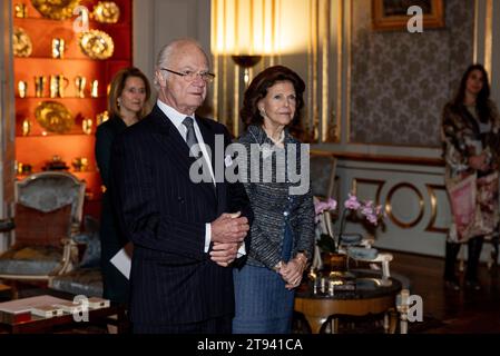 Stockholm, Suède. 22 novembre 2023. STOCKHOLM 20231122RCarl Gustaf et la reine Silvia remettent la médaille du Prince Eugen au Palais de Stockholm. Photo : Christine Olsson/TT/Code 10430 crédit : TT News Agency/Alamy Live News Banque D'Images