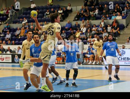 Porto, 19/11/2023 - Futebol Clube do Porto a accueilli le football Club «OS Belenenses» cet après-midi, à la Pavilhão Dragão Arena, dans un match comptant pour la 12e manche du Championnat National de Handball - 2023/2024. Antonio Areia. (José Carmo / Global Imagens) Banque D'Images