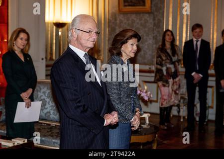 Stockholm, Suède. 22 novembre 2023. STOCKHOLM 20231122RCarl Gustaf et la reine Silvia remettent la médaille du Prince Eugen au Palais de Stockholm. Photo : Christine Olsson/TT/Code 10430 crédit : TT News Agency/Alamy Live News Banque D'Images