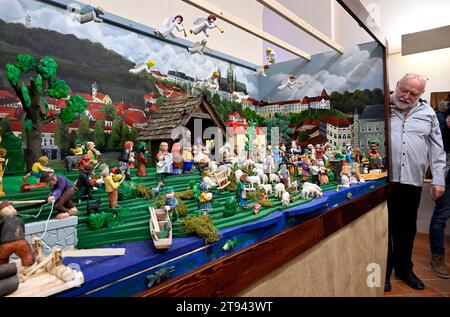 Exposition jubilaire de scènes de nativité à Klementinum, qui a lieu seulement une fois tous les 100 ans, à Prague, République tchèque, le 22 novembre 2023. L'exposition a lieu à Klementinum, où la première scène de la Nativité a été créée dans les pays tchèques en 1562 et où l'exposition Jubilee manger Scene a été organisée en 1923. Une exposition représentative présente les œuvres des meilleurs créateurs contemporains de scènes de la Nativité en République tchèque et c'est la partie tchèque de la célébration mondiale du 800e anniversaire de la première scène de la Nativité créée par St. François d'Assise à Greccio in Banque D'Images