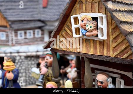 Exposition jubilaire de scènes de nativité à Klementinum, qui a lieu seulement une fois tous les 100 ans, à Prague, République tchèque, le 22 novembre 2023. L'exposition a lieu à Klementinum, où la première scène de la Nativité a été créée dans les pays tchèques en 1562 et où l'exposition Jubilee manger Scene a été organisée en 1923. Une exposition représentative présente les œuvres des meilleurs créateurs contemporains de scènes de la Nativité en République tchèque et c'est la partie tchèque de la célébration mondiale du 800e anniversaire de la première scène de la Nativité créée par St. François d'Assise à Greccio in Banque D'Images