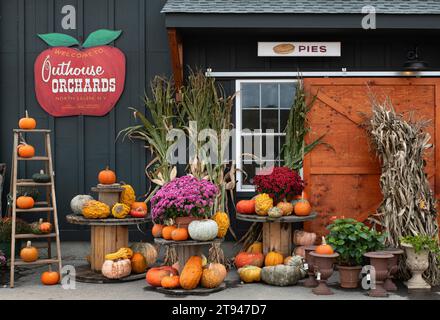 Bienvenue à Outhouse Orchards, North Salem, New York. Banque D'Images