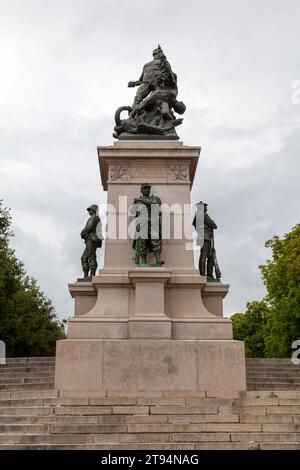 Nantes, France - juillet 26 2017 : le Monument aux morts de 1870 est un mémorial de guerre érigé en 1896 à Nantes. Il a été sculpté par BAREAU et ALLOUARD. Banque D'Images