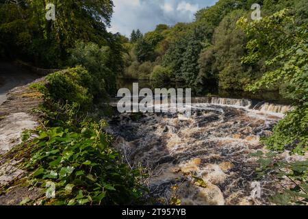 Lennon River Waterfall, Bayhill, Donegal, Irlande, Europe Banque D'Images