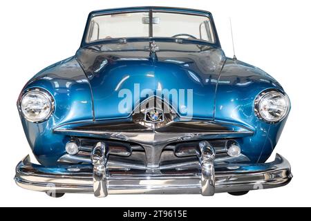 Escondido, CA - 10-30-2023, Packard, voiture des Caraïbes 1954, introduit en 1953 comme une édition limitée, voiture de sport de luxe à six passagers avec style européen Banque D'Images