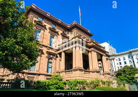 Bâtiment historique sur Nob Hill à San Francisco - Californie, États-Unis Banque D'Images