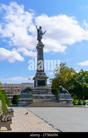 Ruse, Bulgarie - 17 septembre 2023 : vue du monument de la liberté, sur la place centrale, Ruse, nord-est de la Bulgarie Banque D'Images