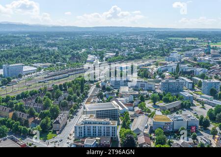 Vue aérienne de la ville de Rosenheim en haute-Bavière autour du stade de glace Banque D'Images