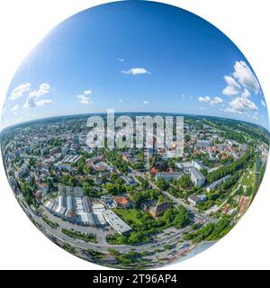 Vue aérienne de la ville de Rosenheim en haute-Bavière autour du stade de glace Banque D'Images