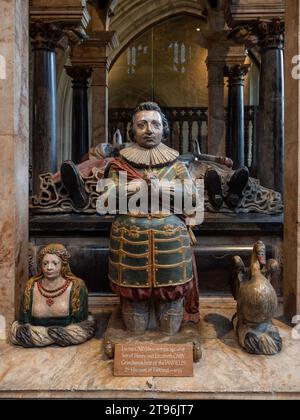 Effigie de Lucius Cary, qui fait partie du Tanfield Monument, dans l'église de St John the Baptist, Burford, Oxfordshire, Royaume-Uni Banque D'Images