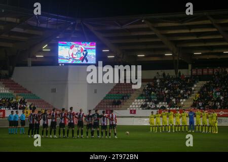 22 novembre 2023, Zamora, Castilla y Leon, Espagne : Zamora, Espagne, le 22 novembre 2023 : une minute de silence a été observée lors du deuxième tour de la SM El Rey Cup 2023-24 entre Zamora CF et Villarreal CF, le 22 novembre 2023, à la Ruta de Stadium la Plata, à Zamora, Espagne. (Image de crédit : © Alberto Brevers/Pacific Press via ZUMA Press Wire) USAGE ÉDITORIAL SEULEMENT! Non destiné à UN USAGE commercial ! Banque D'Images