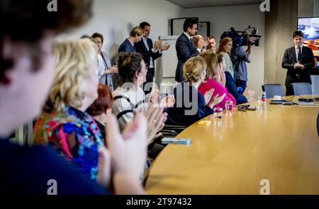 LA HAYE - le chef du Parti Henri Bontenbal lors d'une réunion de faction CDA, un jour après les élections à la Chambre des représentants. ANP ROBIN UTRECHT netherlands Out - belgique Out Credit : ANP/Alamy Live News Banque D'Images