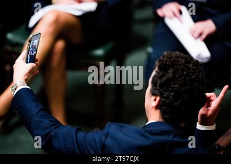 Bruxelles, Belgique. 23 novembre 2023. Joris Vandenbroucke de Vooruit photographié lors d'une session plénière de la Chambre au Parlement fédéral à Bruxelles le jeudi 23 novembre 2023. BELGA PHOTO JASPER JACOBS crédit : Belga News Agency/Alamy Live News Banque D'Images