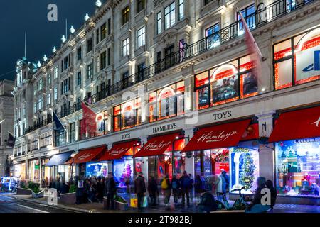 Une vue de Hamleys Toy Shop à Regent Street, Londres, Royaume-Uni Banque D'Images