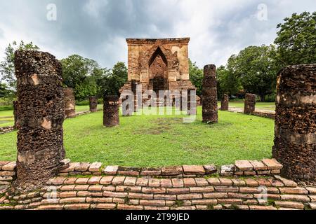 Parc historique de Sukhothai, Wat Traphang Thong Lang, Sukhothai, Thaïlande, Asie du Sud-est, Asie Banque D'Images