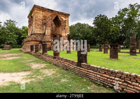 Parc historique de Sukhothai, Wat Traphang Thong Lang, Sukhothai, Thaïlande, Asie du Sud-est, Asie Banque D'Images