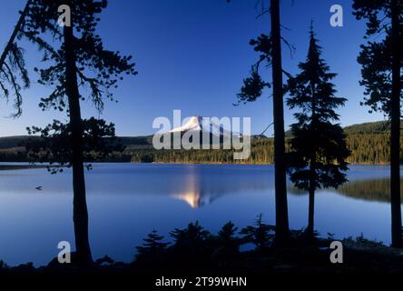 Mt Jefferson Olallie & Lake, Lac Olallie Scenic Area, Mt Hood National Forest, Virginia Banque D'Images